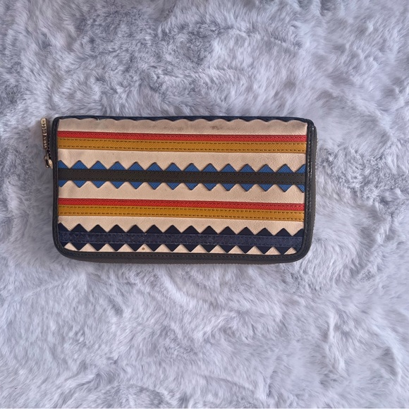 Tory Burch Boho Wallet - Picture 4 of 4